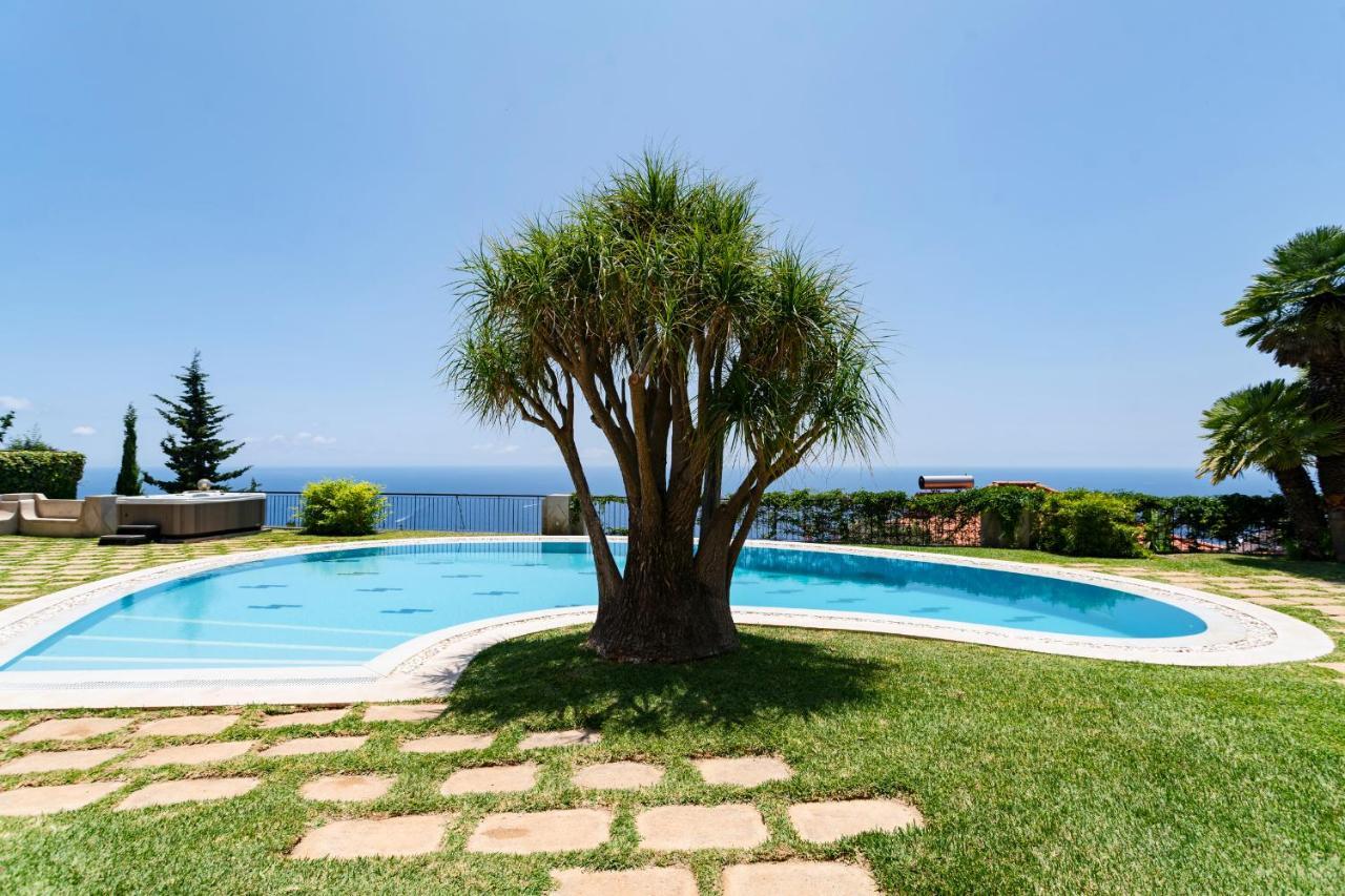 פונשל Vila Eucalipto By An Island Apart מראה חיצוני תמונה